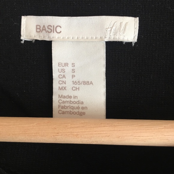 Little Black Dress - H&M - Picture 3 of 3